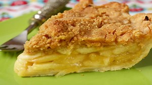 Apple Crumble Pie - Joyofbaking.com