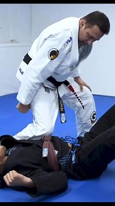 Renzo Gracie showing one of the ways he escapes the triangle choke. What do you think about this escape? Have you ever used it before?? #grappling #bjj #jiujitsu #martialarts #mma #wrestling #fitness #podcast #submissiongrappling #AustinTexas #judo #grapplers #fighting #bjjpodcast #jiujitsulifestyle #mmapodcast #gym #USA #ufc #bjjlifestyle #combatsports #jiujitsupodcast #judo #ufcpodcast #ufc #ufcmemes #SanDiego | The Jiu Jitsu Club