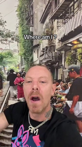 Where am I? — Quick caption ideas for walk-and-whine videos