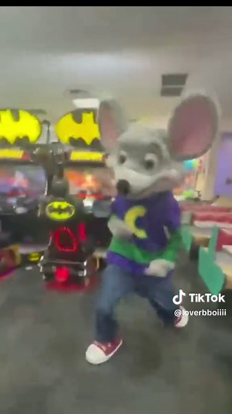 Chucky Getting Sturdy Dance Animation