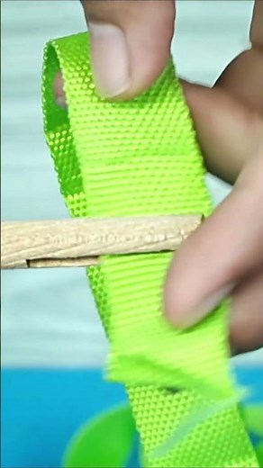 Be sure to remember this trick, quick technique for rolling up ratchet tie-down straps