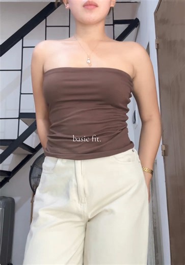 Stylish Tube Top Outfit Inspiration for Fashion Lovers