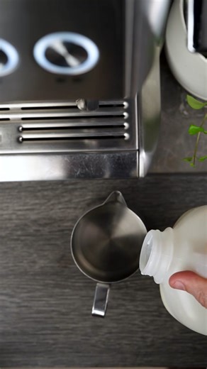 How to Steam Milk on Home Espresso Machines