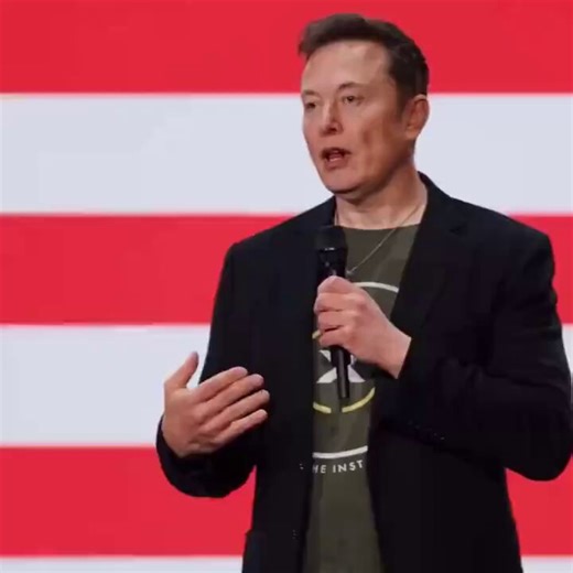 Elon Musk: „Der ganze Sinn der Übernahme von Twitter bestand darin, dem Volk seine Stimme zurückzugeben.“Die Linken, die früher Twitter kontrollierten, übten extreme Zensur gegen das rechte Spektrum aus, während die linken Stimmen nicht zensiert wurden.