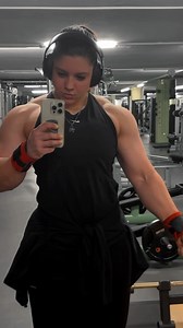 first we say grace - then we eat 🍽️🔥 —— Supps: @allstarssportsnutrition ‘dunja20’ —— #fit #fitness #bodybuilding #swissbodybuilder #dunjabitar #gym #training #nutrition #aesthetics #physique #gymmotivation #abs #biceps #girlswholift #girlswithmuscle #switzerland | Dunja Bitar