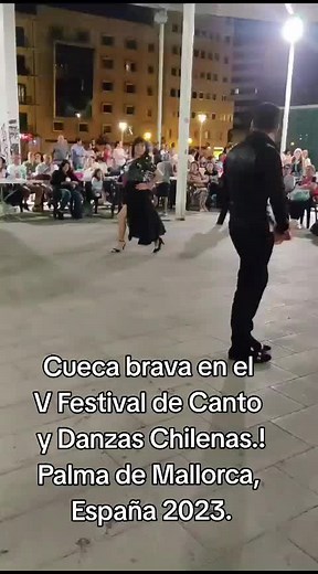 Cueca brava en el V Festival de Canto y Danzas Chilenas en Palma de Mallorca