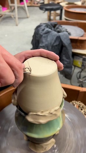 That was one long trimming dirt noodle 😂 I’m actually very surprised there were no brake offs until the very end. It’s just so satisfying when you time the trimming perfectly with leather hard clay. #clay #pottery #ceramics #handmade #art #wheel #thrown #satisfying #craft #studio #trimming #dirt #noodle #ribbons | Chubby Panda Studios