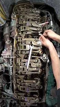 vovlo d13 valve adjustment #volvo #d13 #valves #topend #rockers #valves #metrotruckrepair
