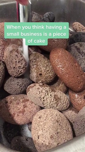 Pick your Picky Stone my darling. Not. Your skin. #anxietyrelief #dermatillomania #skincare #smallbusiness