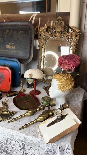 🧭 Here’s the haul from our latest antique pick! We brought home beautiful brasses and gold accents, primitive retro gems full of charm, and a gorgeous batch of porcelain and glass collectibles. So many unique finds ready for their next story! ✨ Which one would you take home? Tell us below! #AntiqueHaul #PickingFinds #VintageTreasures #AntiqueDealer #PrimitiveDecor #RetroFinds #BrassDecor #PorcelainCollectibles #GlassCollectibles #CuratedAntiques #TreasureHunt #TikTokAntiques