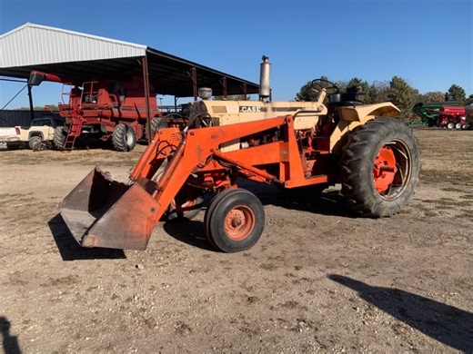 1966 Case 730 Comfort King 2WD Tractor W/Loader | Agriculture