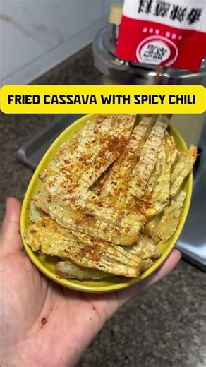 Fried Cassava with Spicy Chili – So Good You’ll Crave Every Bite! 🌶️🥔