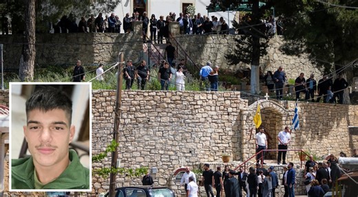 Tragjedi në Greqi, 54-vjeçari ekzekuton mikun e djalit të ndjerë 3 vite pas aksidentit fatal - Euronews Albania