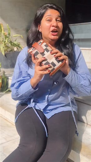 Handcrafted bags by Maisha on Instagram: "A closer look at how this wallet sling works in everyday life. Room for the basics, a zip that keeps things in place, and a strap that keeps your hands free. No bulk. No fuss. Just easy to carry. Launching our MOBILE WALLET SLINGS ✨ On 12th January ⏰ 12.30 PM With a SPECIAL LAUNCH OFFER 💥 1999/- ❌ 1699/-✅ Get ready guys to SHOP our NEW LAUNCH !!!! Your future self will Thank you!! (Wallet , mobile, mobile slings, cash , cards, lip balm, handcrafted, han