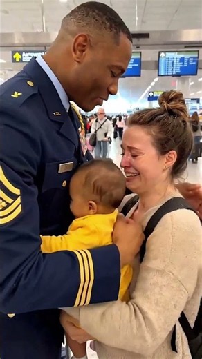 Baby Waits at the Airport for Her Military Dad to Come Home ❤️ #shorts