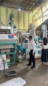 83K views · 1.4K reactions | capacity 1000kg/per hour rice processing line ,20-24 hours working for one day . we could customize your own rice processing line #riceprocessingline #ricemillmachine #automatic #380v #newdesign | Mini Rice Mill Machine | Facebook