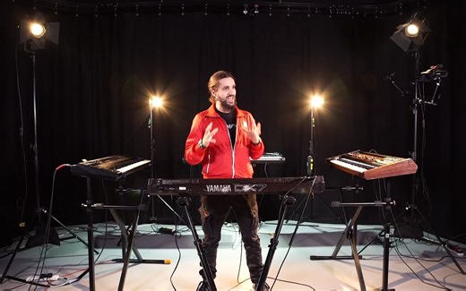 YAMAHA DX7一代经典合成器演示—键盘中国