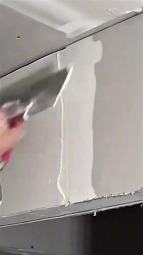 How to prepare and apply plaster to the ceiling and walls with a thin layer of cement #plastering