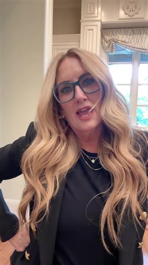 Exploring the Magic of 70s and 80s Songwriting