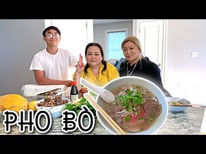 HOW TO MAKE VIETNAMESE BEEF PHO NOODLE SOUP FT. MAMA PHAM | HÔM NAY MÌNH NẤU PHỞ BÒ | SKPHAMS 17