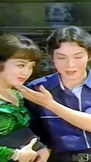 Vũ Linh hát cùng Phương Hồng Thủy tình cảm thời trẻ