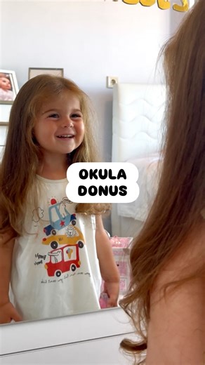 Arkadash on Instagram: "Okullar açılırken kızların saçlarıyla baş etmek çok zor.. Kuaför Sophia imdadımıza yetişti. Mustela şampuan ve saç şekillendirici ile saçlarımız okula hazır 💙 #okuladönüşheyecanındamustelayanında #mustelatürkiye #okuladönüş #isbirligi @mustelaturkiye"