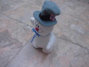 Gemmy Animated Frosty the Snowman Singing Animated Plush Gemmy 8"