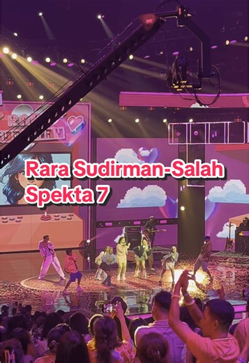 Rara Sudirman - Salah (Potret) Kolaborasi Eka Gustiwana di Spekta 7 Indonesian Idol XIII, Salah satu penampilan terbaik malam ini, 5 Standing Ovation 1 dari Jackson Wang, Tetap Semangat @Rara Sudirman 🔥 Selalu memberikan penampilan terbaiknya #indonesianidol #potret #ekagustiwana