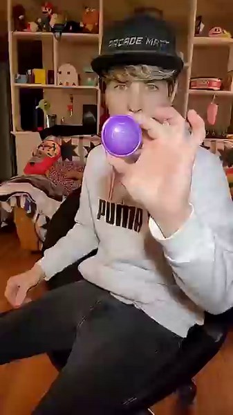 Inside the Poppit Craze: What’s Really in Those Machines