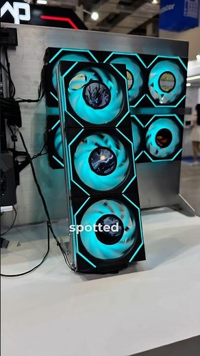 Lian Li Uni Fan SL INF LCD Flex - The Coolest PC Fan with Built-in Display#computex2026