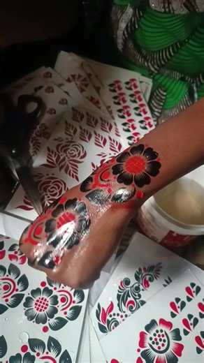 #Abuja artist, viral viral video.Muffy Henna and beauty,Kaduna road by 2nd gate, opposite TK hospital. 09077902809