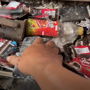 52K views · 174 reactions | Ze hebben 18 jaar lang de meest barbaarse misdaden begaan en ze zouden niet zijn gepakt als ze geen vergissing hadden gemaakt. Hoe meer details naar buiten kwamen, des te meer werd duidelijk hoe gestoord het koppel was. De angstaanjagende beelden van hun acties kwamen aan het licht, maar het ergste kwam kort daarna, toen Natalia, de vrouw van Dmitry, bekende welk belangrijk ingrediënt ze gebruikten voor de empanadas die ze verkochten… | Mysteries | Facebook