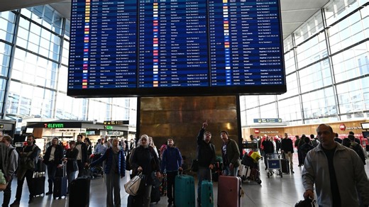 The countries where tourists must pay for visas