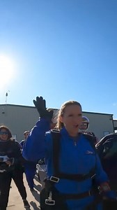 Why skydive?? It’s AMAZING x 6, that’s why!! Flock around n’ find out today🪂 | Skydive Spaceland Dallas