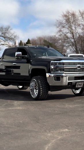 Lemme show ya sum rq😮‍💨🛝#fyp #kg1forged #trending #24x14 #that_black_lml #duramax #lml