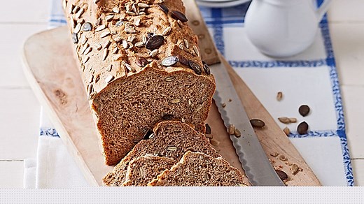 Brot backen: 50 Rezepte und Tipps für Anfänger