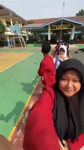 peyang kanan peyang kiri 👩🏻‍🦲 #smpn3depok #osisbento20232024 #bentobertaburbintang