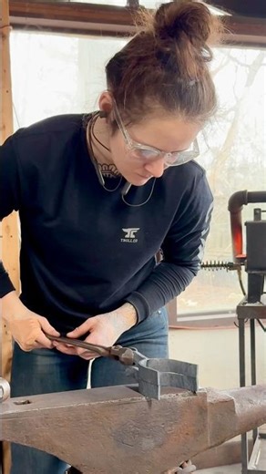 Can’t wait to finish this pair of spurs 🔥