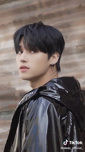 ATEEZ Wooyoung Rocks Boxers in Behind Clip | BEYOND ZERO