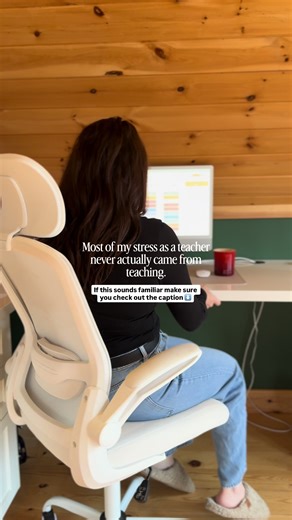 It’s time your teacher tools got an upgrade. 🥳💪🏻 All my teacher tools in one place… SOLD. I hate having 72837 tabs open on my computer and losing track of all my digital resources. I wanted a planner that allowed me to plan ahead so I could end my day with ease knowing everything was ready for tomorrow and that’s exactly what I got. Give it a try 🔗 link in bio. #teachers #teacherlife #teachertools #aitoolsforteachers