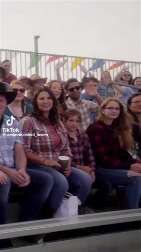 AMBER MARSHALL OFFICIAL (@amber.marshall.off)’s videos with original sound - AMBER MARSHALL OFFICIAL