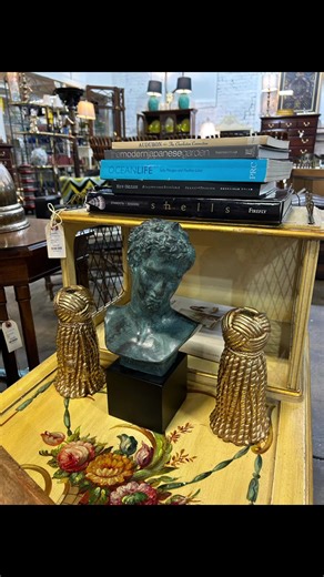Our collection is ever-evolving — thoughtfully curated, endlessly inspiring, and filled with one-of-a-kind vintage pieces you won’t find anywhere else. 💛 #birmingham #stashbham #vintage #antiques #antiquestore