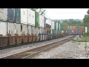 6-Engine Union Pacific Freight Rips through Curve into Chillicothe Yard