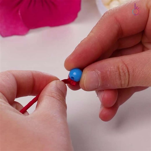 Threading beads with zero struggle 👌🎨