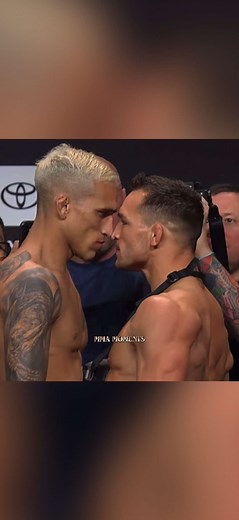 UFC 262: Oliveira vs. Chandler Highlights