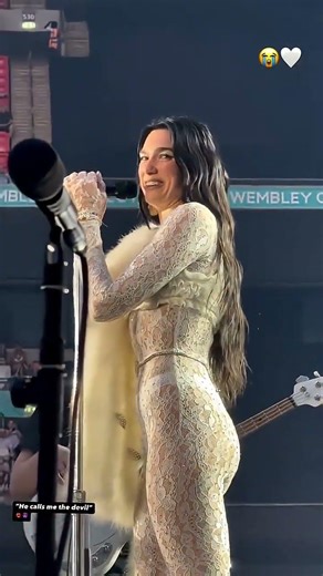 Dua Lipa live Radical Optimism tour 🌀🌊 #dualipa #radicaloptimismtour