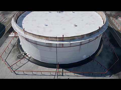 Automated oil tank cleaning system