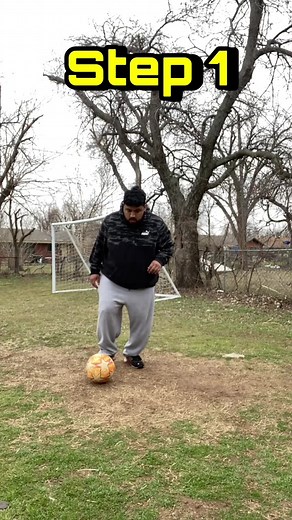 Cool Football Skills Tutorial: Learn Air Elastico and Tekky Tricks