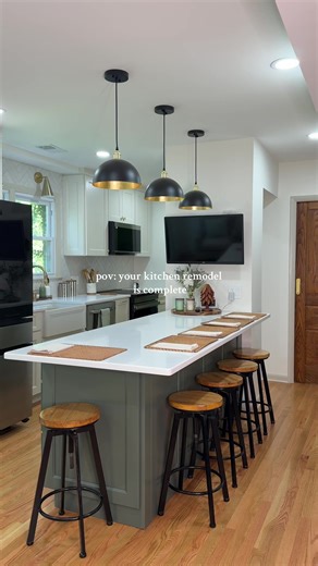 Transform Your Kitchen with Modern Farmhouse Chic