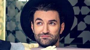 Smiley a lansat single-ul "Indragostit (desi n-am vrut)". Puteti asculta aici piesa. VIDEO